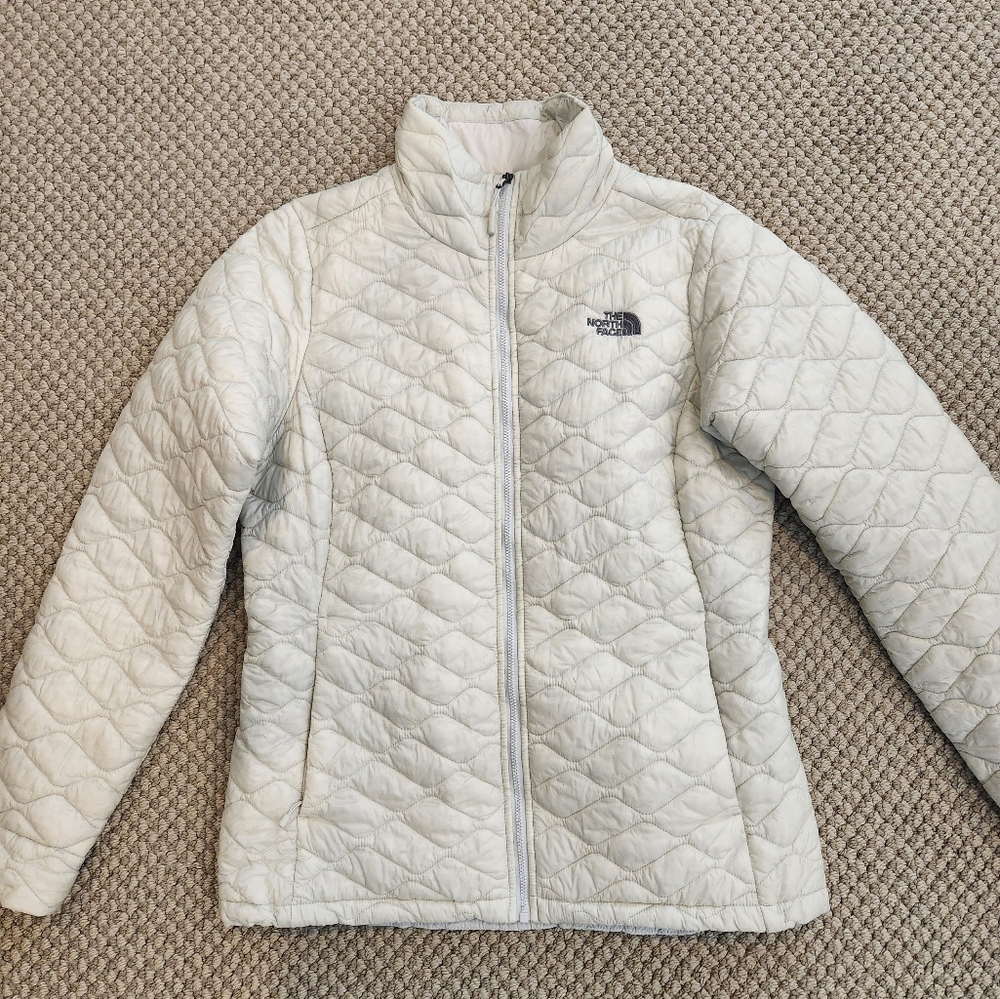 The North Face Light Gray Quilted Thermoball Jacket